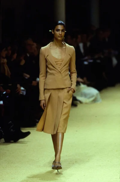Look 24